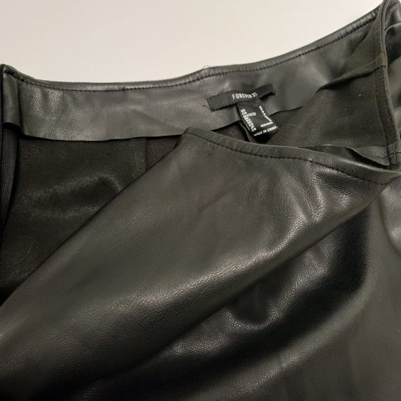 Faux Leather Mini Skirt - Picture 3 of 6